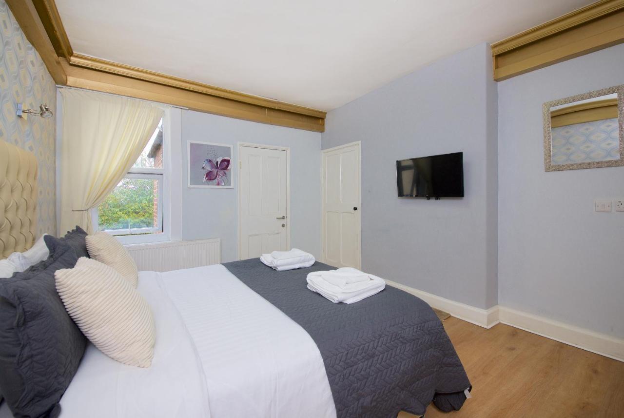 Ideal Abode Abbots 4 En-Suite Chester Exterior foto